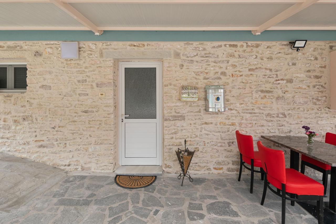 Bungalow Episkopiko Ioannina Eksteriør billede