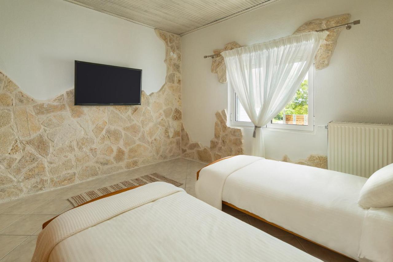 Bungalow Episkopiko Ioannina Eksteriør billede